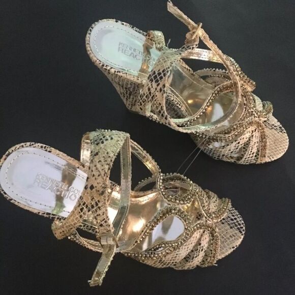 Kenneth Cole Metallic Faux Snakeskin Rhinestone Heels - Size 6 - Picture 1 of 13